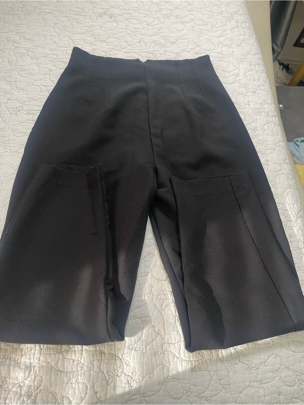 Zara Black High-Waist Wide-Leg Cropped Pants